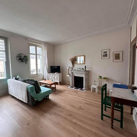 Ferienwohnung le Compostelle Issoudun Exterior foto